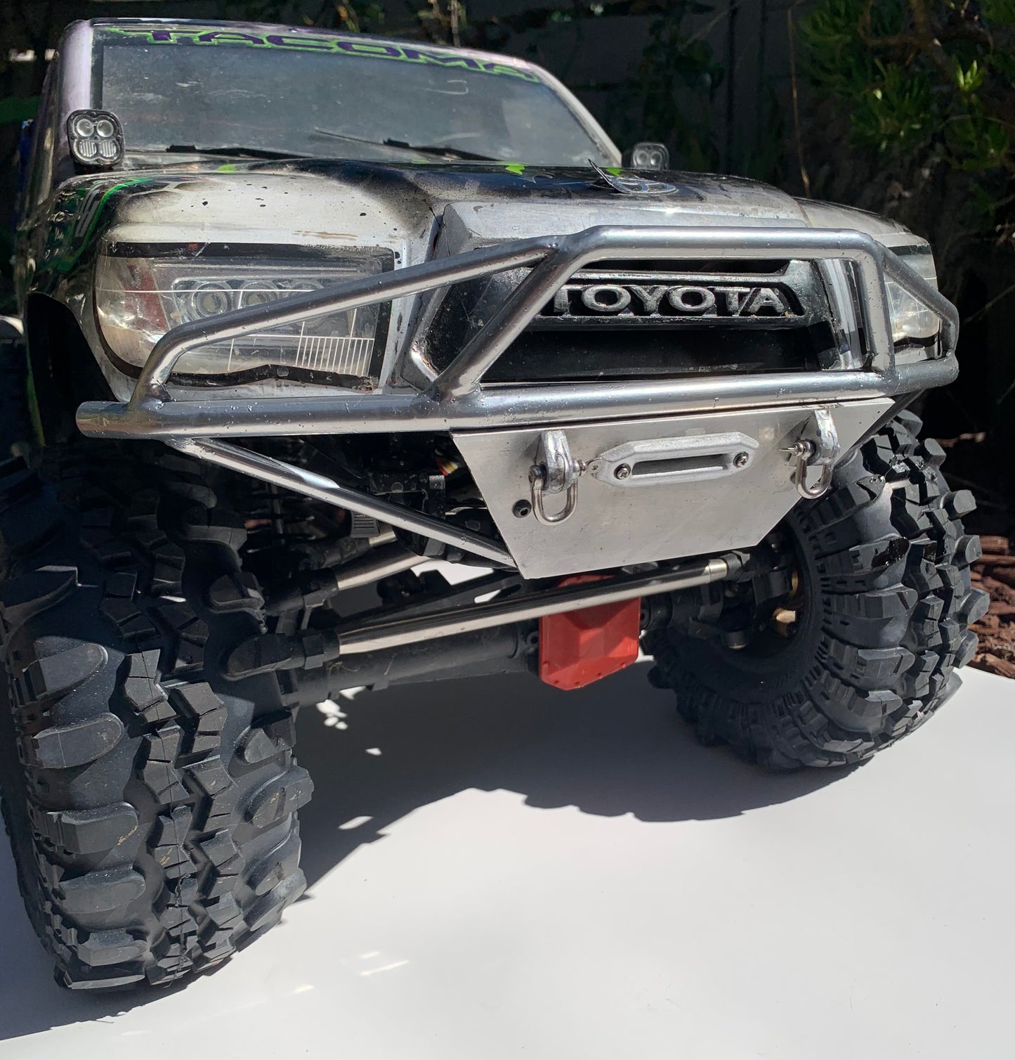 Bumper for Axial SCX6  powder coated solid steel with polished aluminum skid plate front prerunner style bumper with d ring mounts and fairlead opening