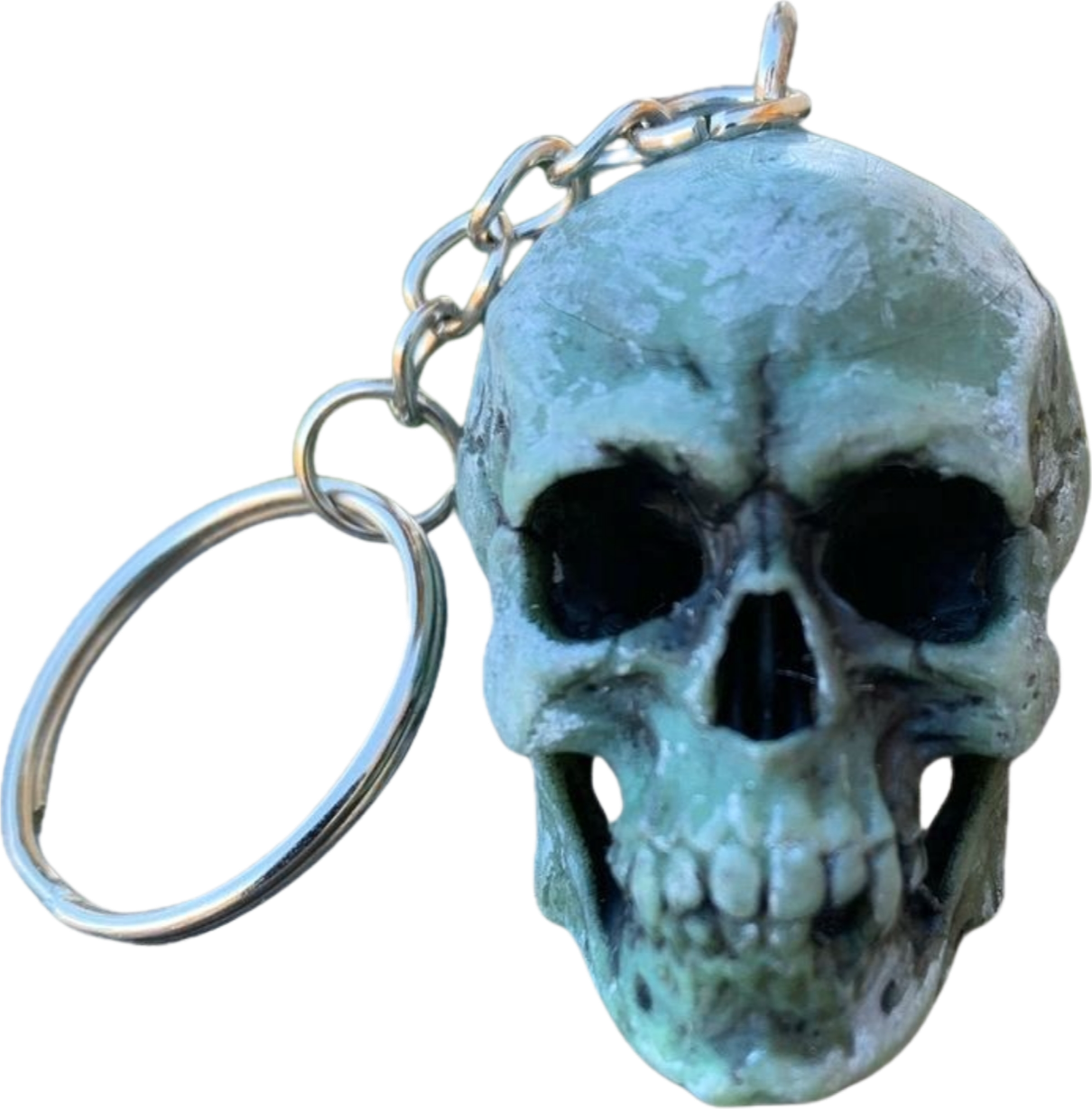 3D Printed Hand-Painted Skull Keychain – Durable Resin Keyring – Gothic Accessory – Unique Skull Lover Gift – Handmade Keychain for Men & Women