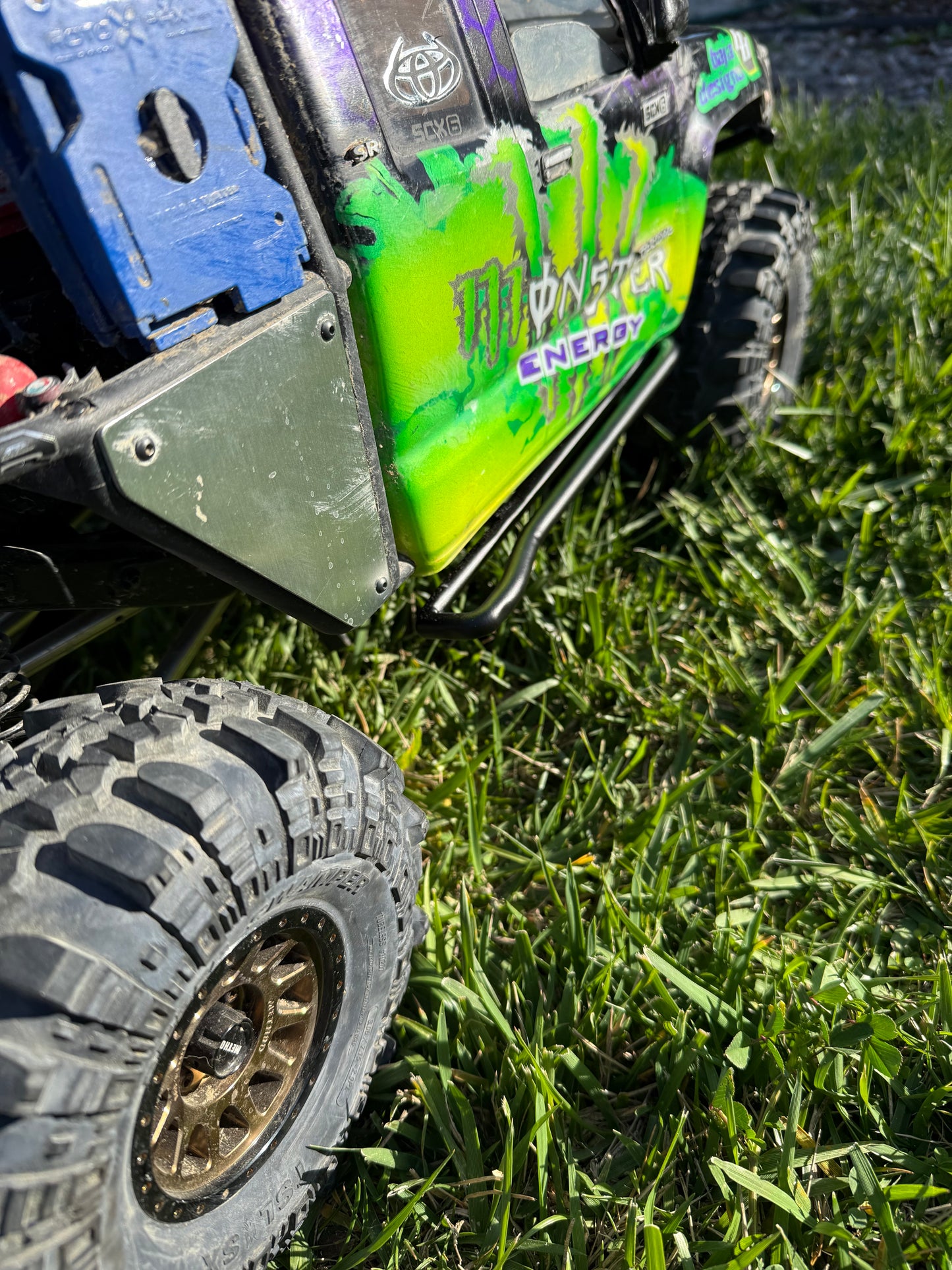 Rock Sliders with Kickout for Axial SCX6